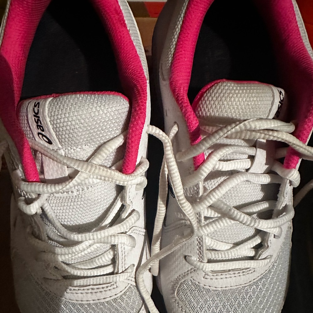 ASICS pickleball shoes